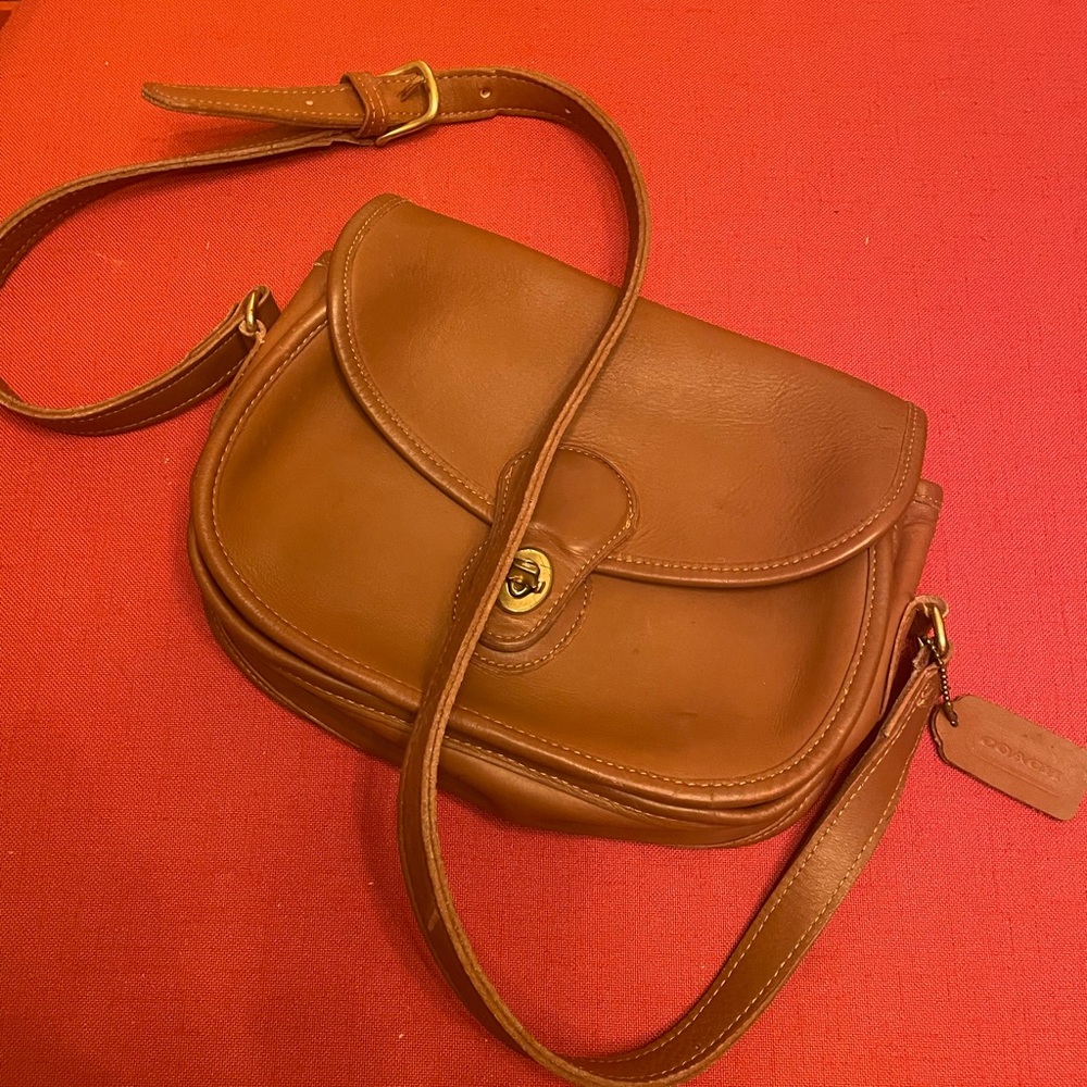 Vintage brown leather bag